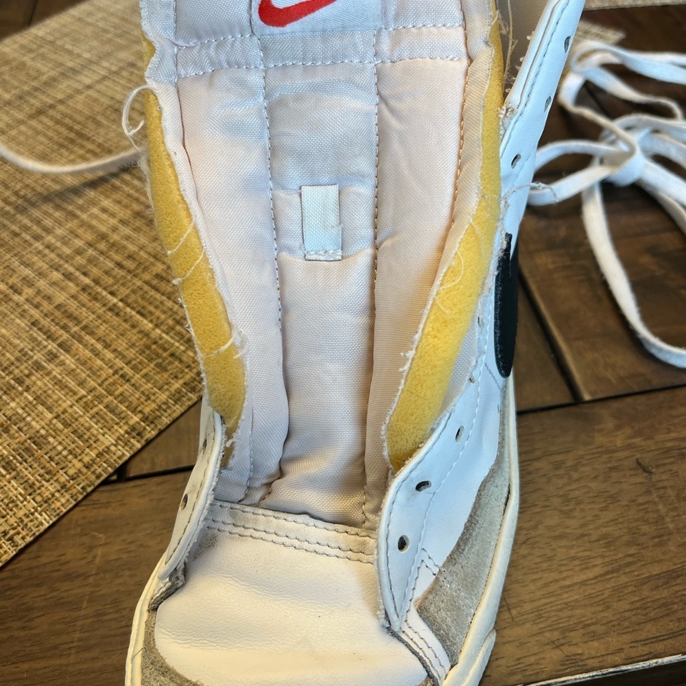 Nike High Top Blazers-Women’s 8.5 - Picture 5 of 6